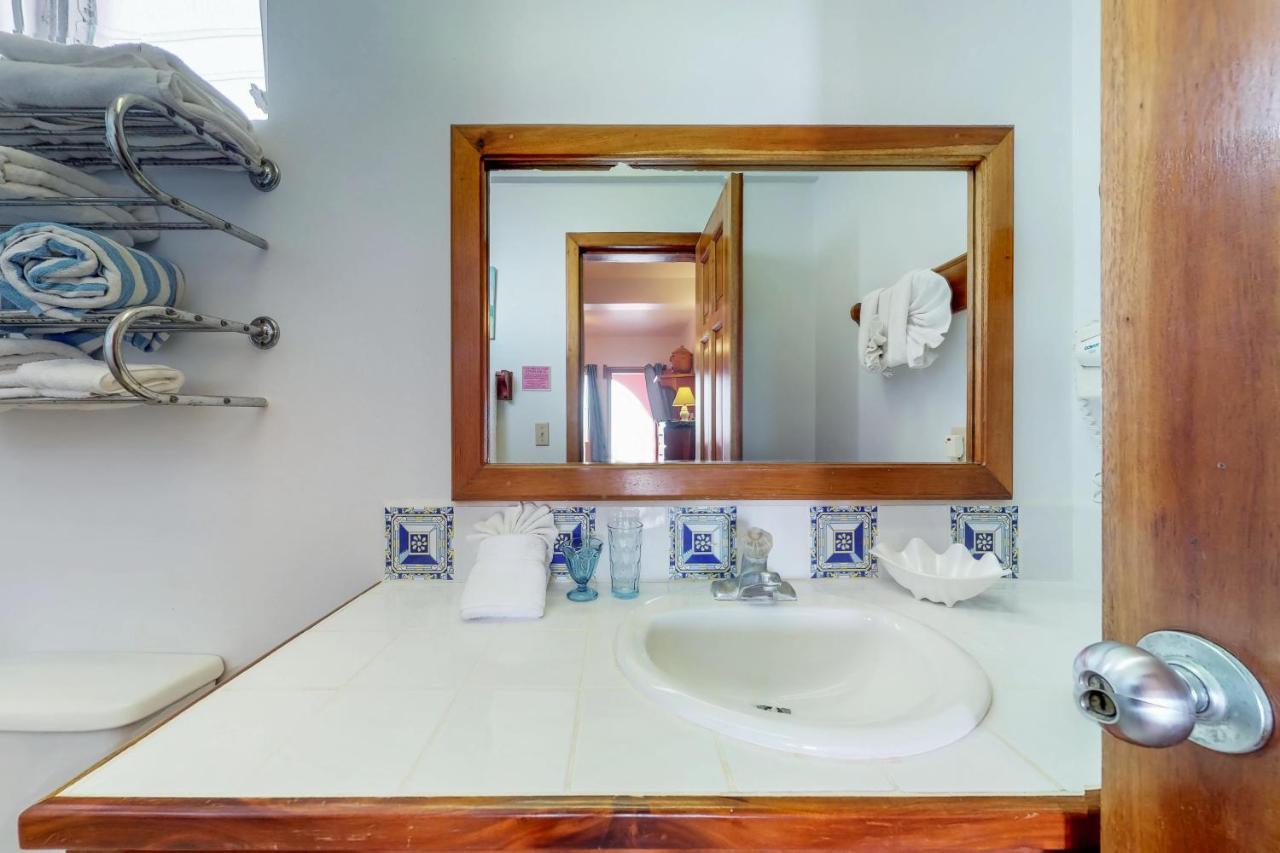 Palm @ Caribe Island Apartment Сан Педро Екстериор снимка