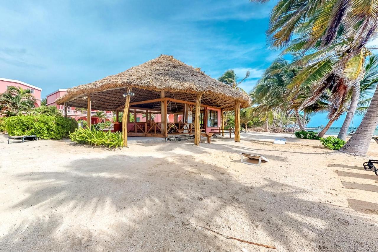 Palm @ Caribe Island Apartment Сан Педро Екстериор снимка